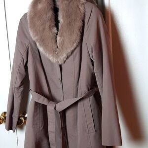 Dennis Basso Womans Tan  Coat /W‎ FurCollar XS NWT